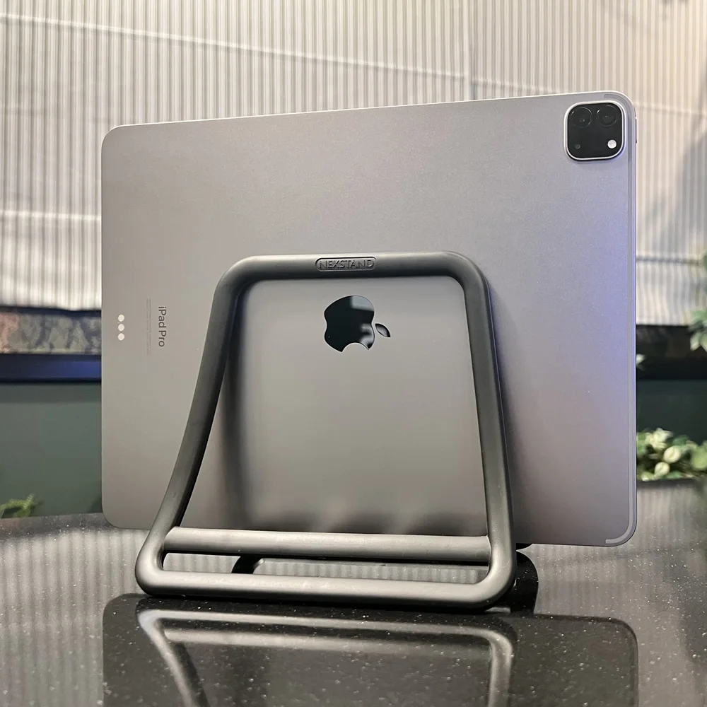Supporto verticale per noteboo - Mac Laptop Accessories recensione e prezzo